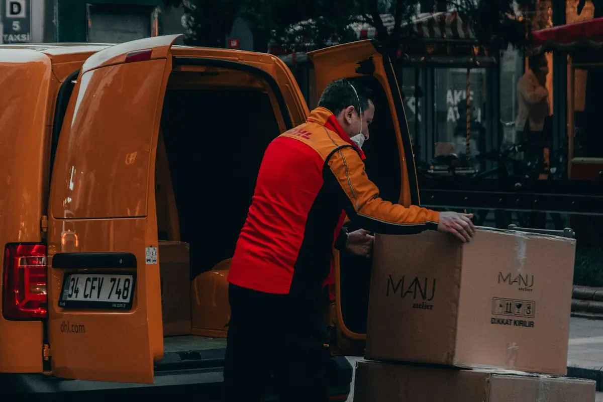 Delivery Promises and Trust at Christmas